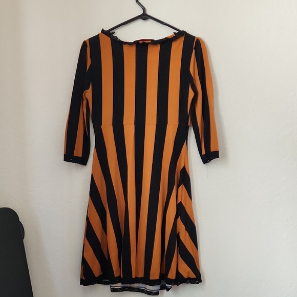 Striped Orange and Black Dress - Picture 4 of 4